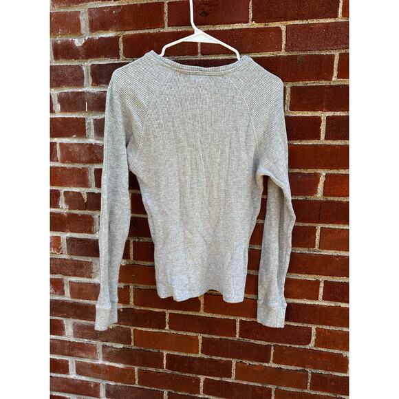 Aeropostale Waffle Knit Thermal Henley Top Women’s XS Gray Long Sleeve Basic - Picture 3 of 3